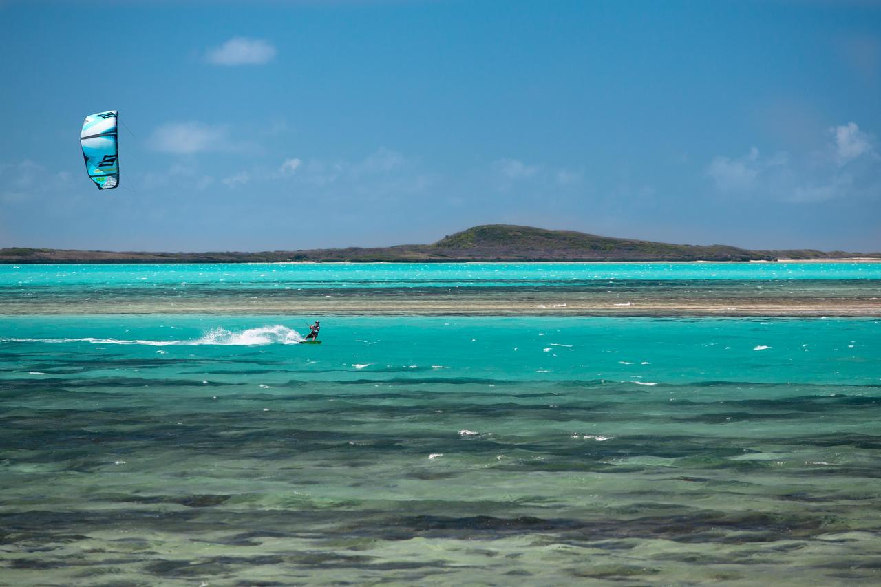 Les Paillottes De Babaomby Hotel Antsiranana Buitenkant foto