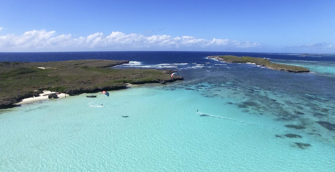 Les Paillottes De Babaomby Hotel Antsiranana Buitenkant foto